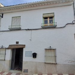 1084, Casa Cruz- Castillo de Locubin
