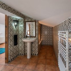 Dahli Attico Ensuite 1