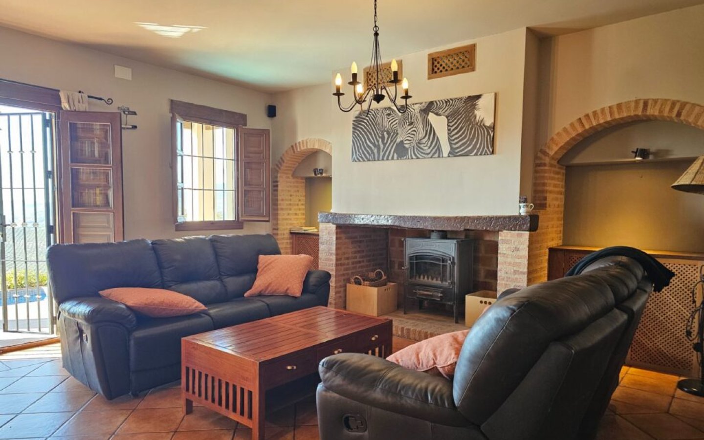 20250901_181529-1024x768