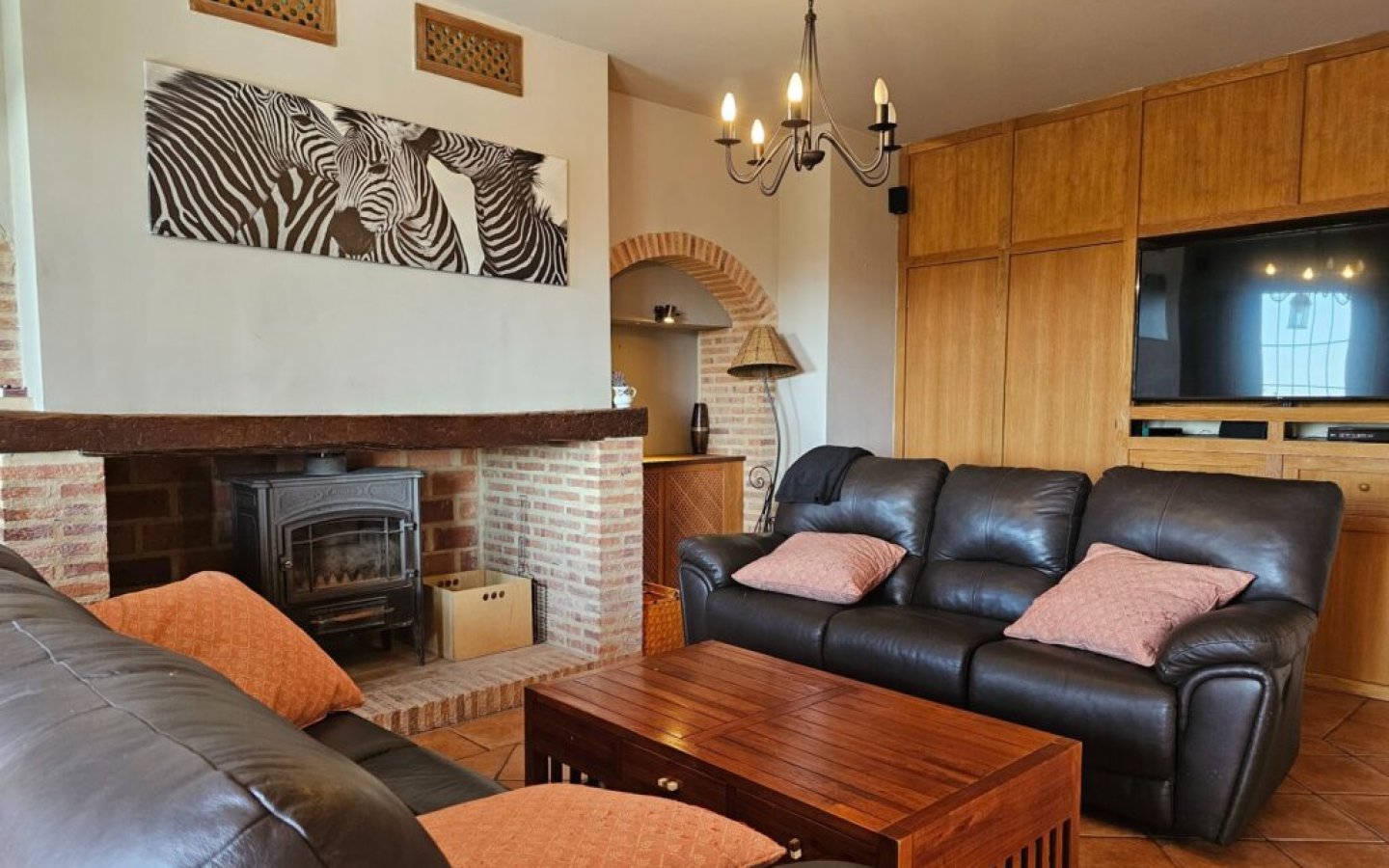 20250901_181556-1024x768