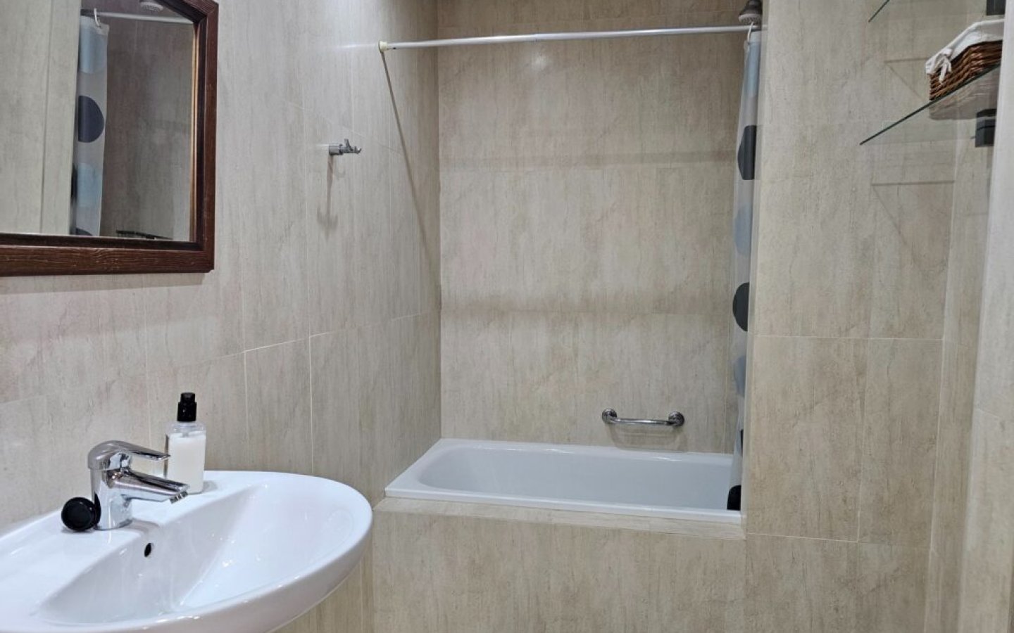 20250901_185542-1024x768