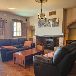 20250901_181529-1024x768