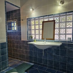 20250901_182649-1024x768