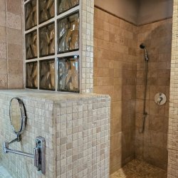 20250901_183159-1024x768