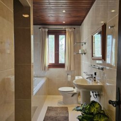 20250901_183457-1024x768