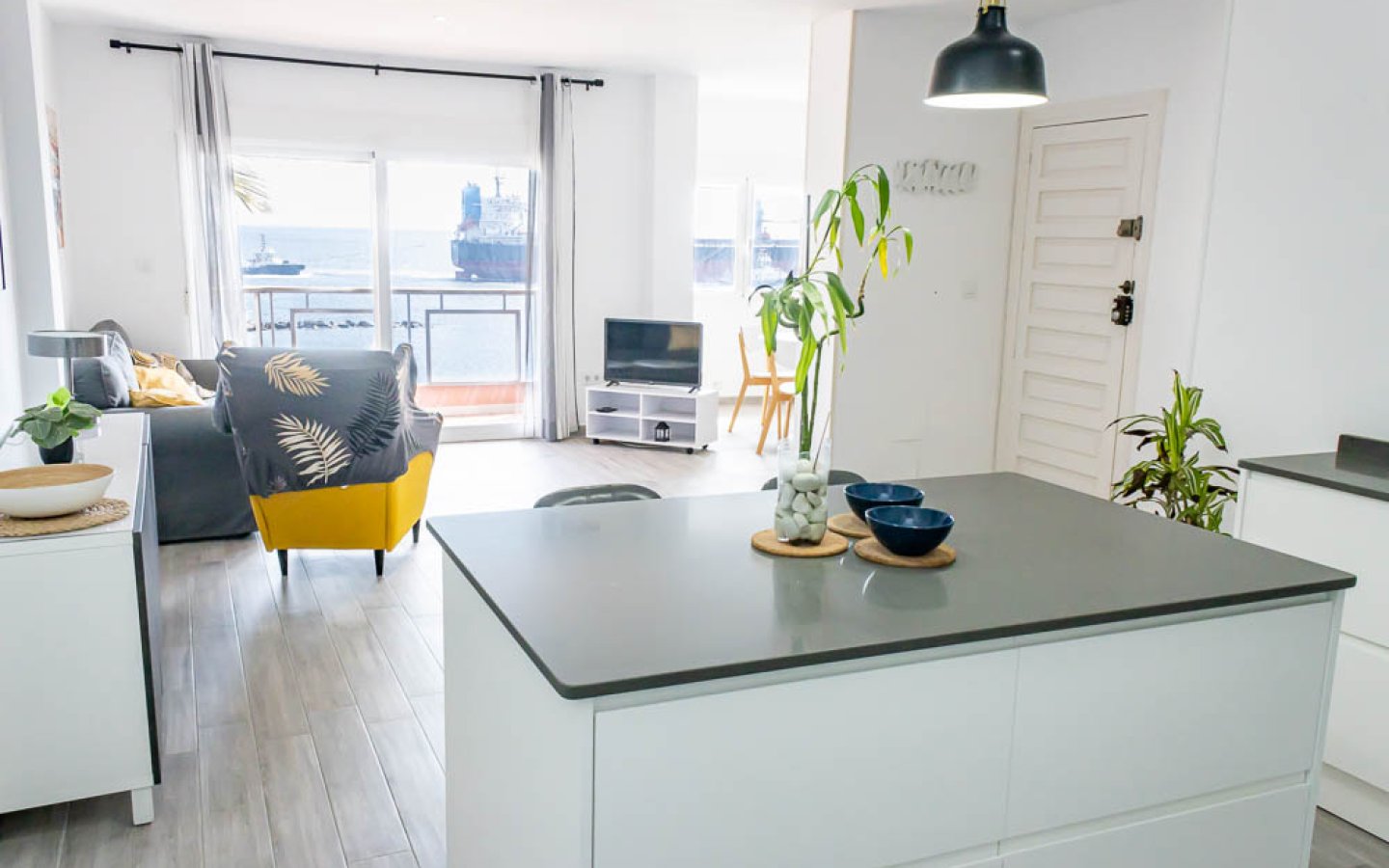 VZ1765 Paseo del Malecón Garrucha - 1