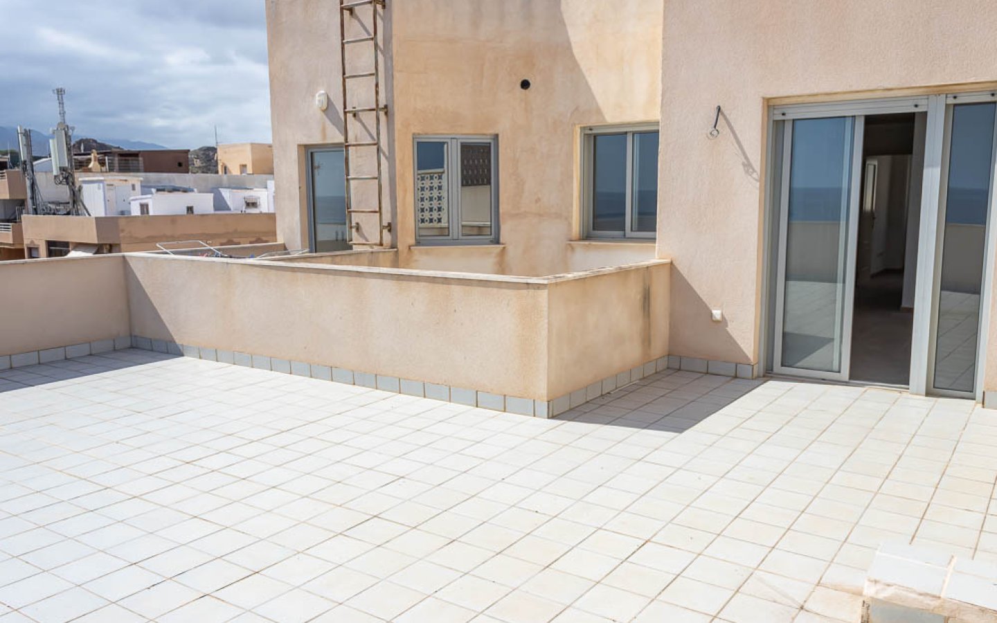 VZ1829 C. Alfonso XIII Garrucha - 6