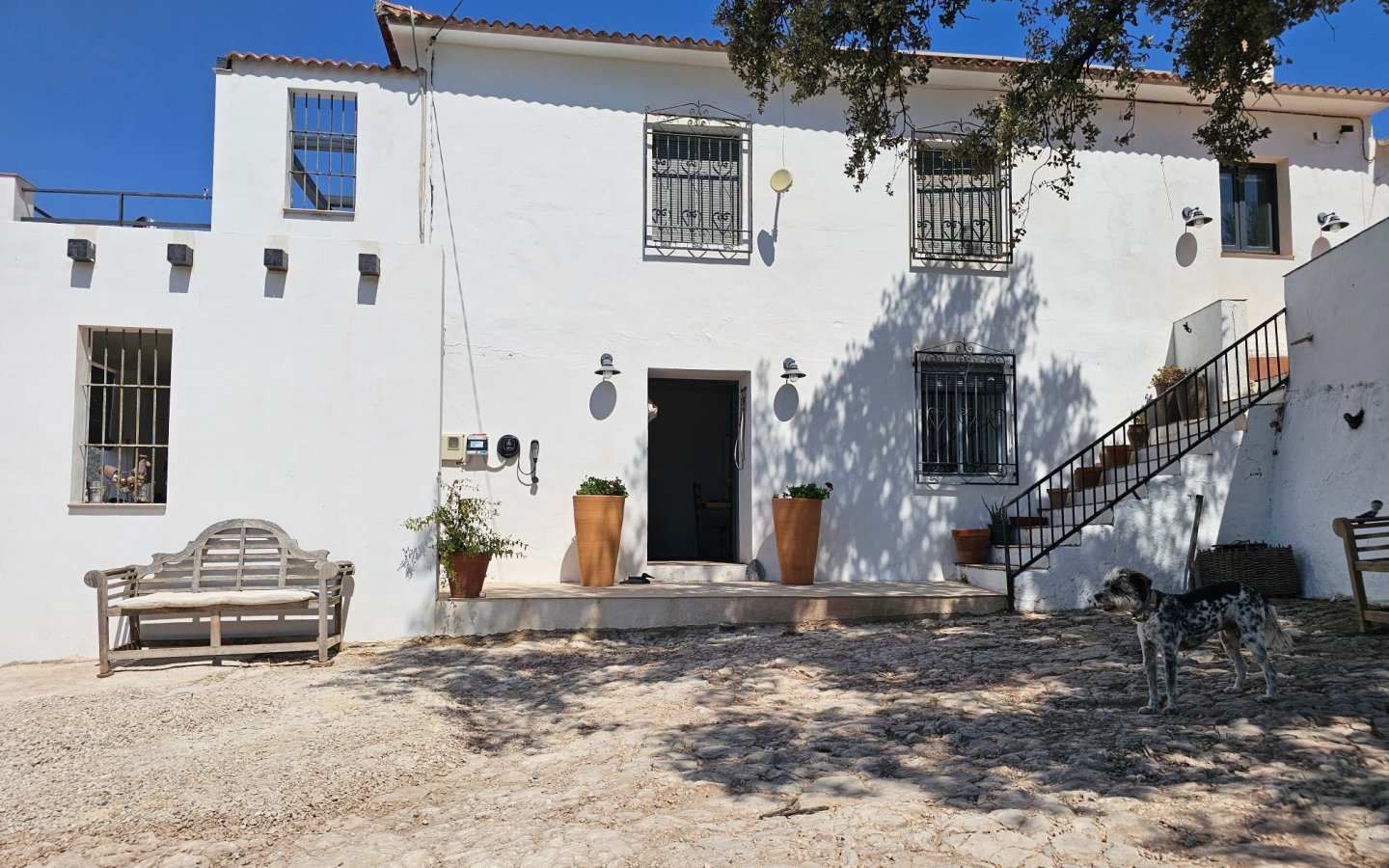 Cortijo Majada Vieja- Algarienjo-J
